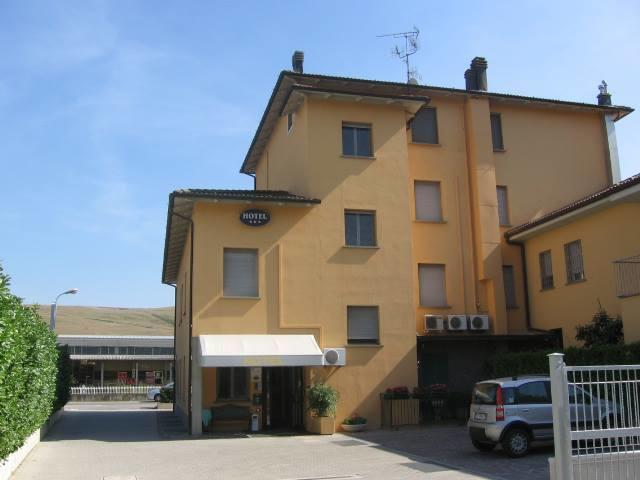 Albergo Elena ปิอาโนโร ภายนอก รูปภาพ